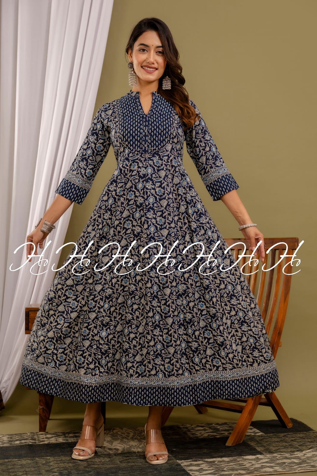 Yale Blue Mandarin Collar Kurti with Lace Border at Bottom