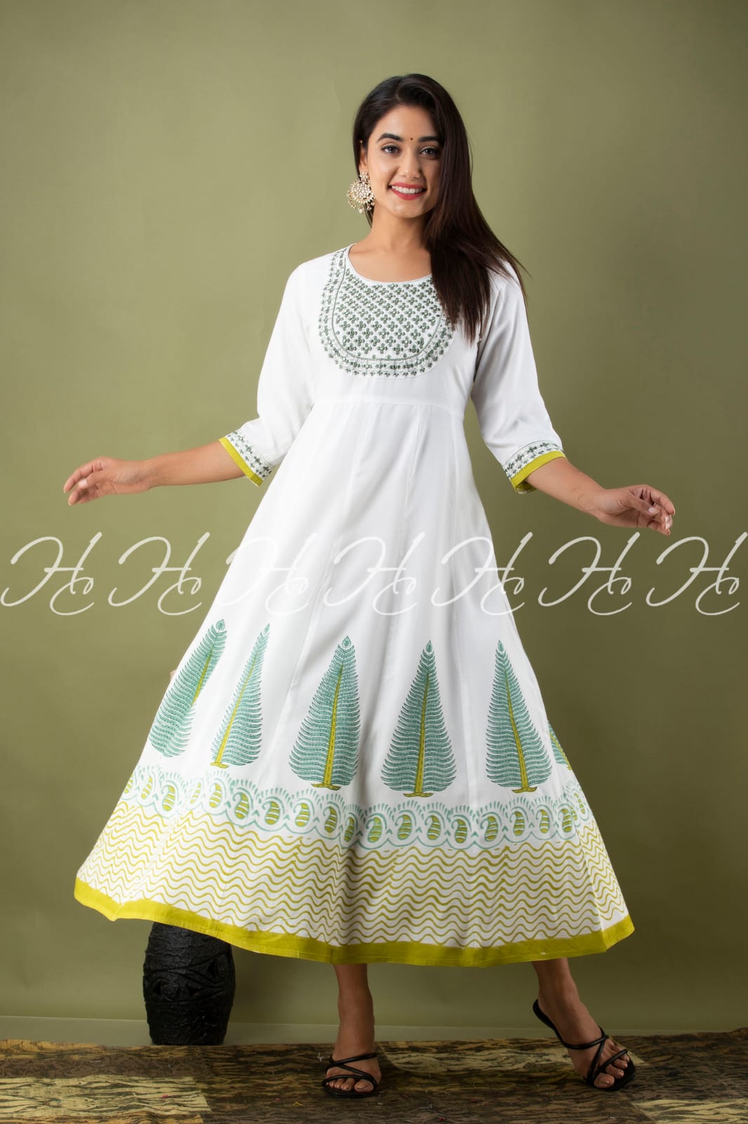 White Round Neck Kurti with Narrow Light Green Lace