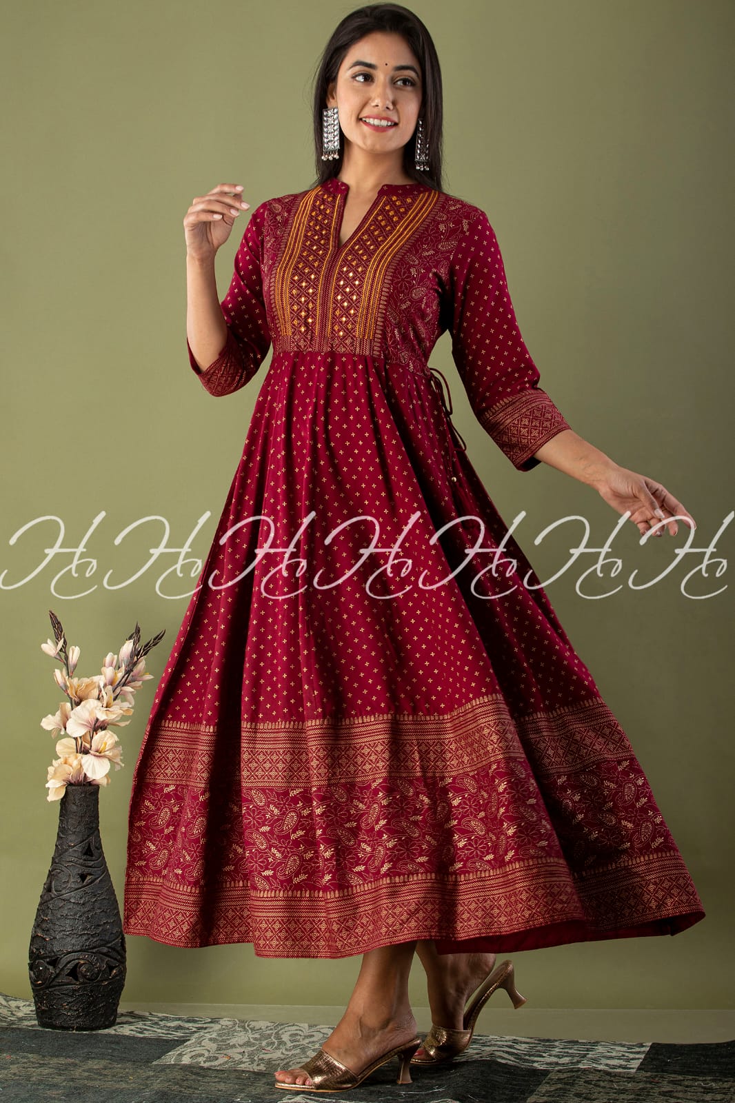 Maroon Mandarin Collar Printed Long Kurti